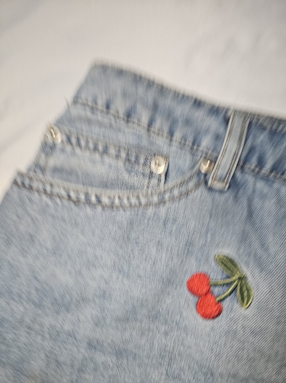 Forever 21+ 2X Cherry Embroidered Denim Mini Skirt Light Wash 🍒 - Picture 4 of 10